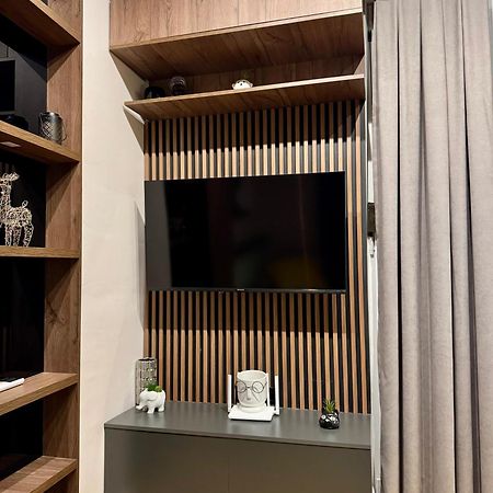 Downtown Riverside Apartments Скопие Екстериор снимка